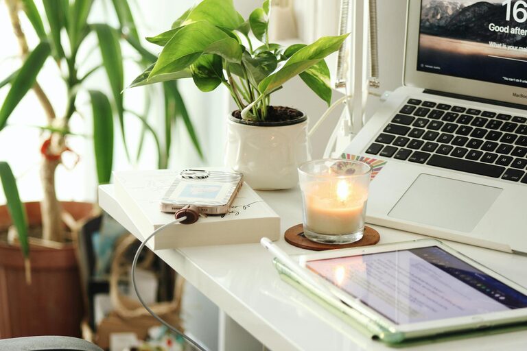 How to Create a Productive Home Office Space on a Budget